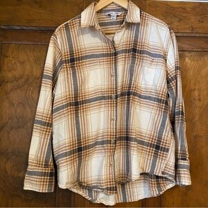 Old Navy Boyfriend fit Button-Up Shirt
